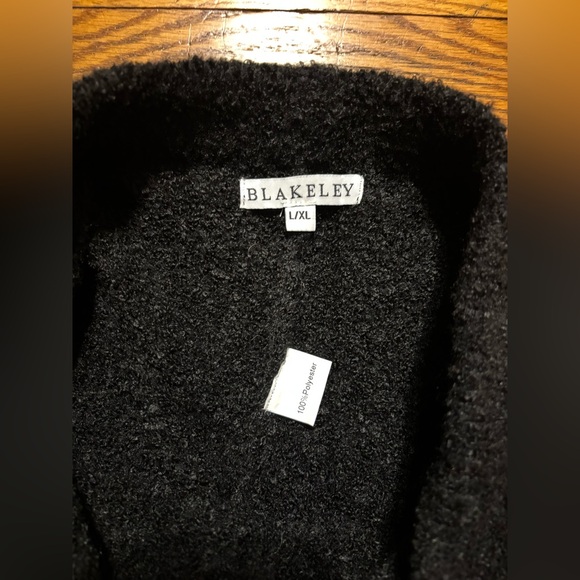 Stylish Black Women's Joggers - Picture 2 of 10